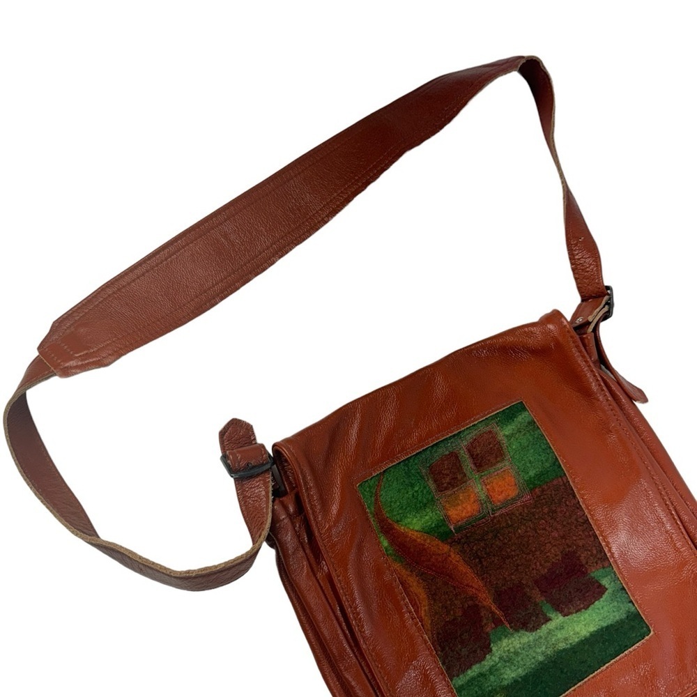 Hand Crafted Leather Purse, Southwestern Style, - Picture 4 of 9